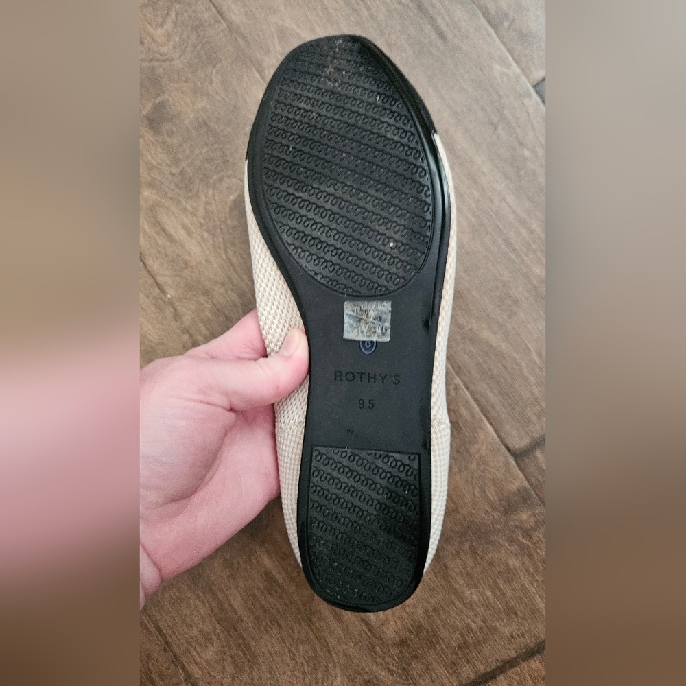 Rothy's Women's Black and Cream Flats - Picture 2 of 6